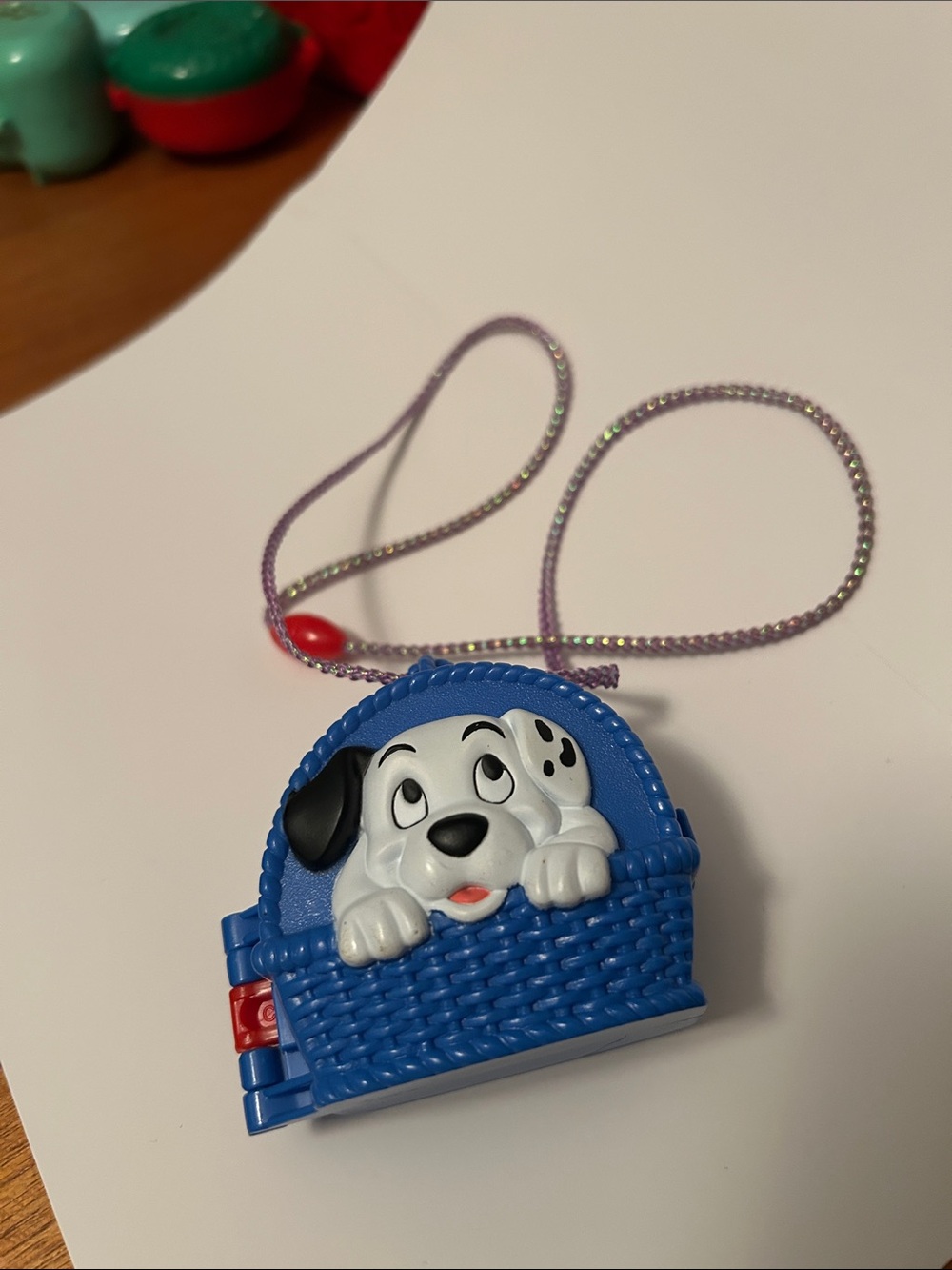 1993 101 Dalmatian Polly Pocket Travel Compact with figurines